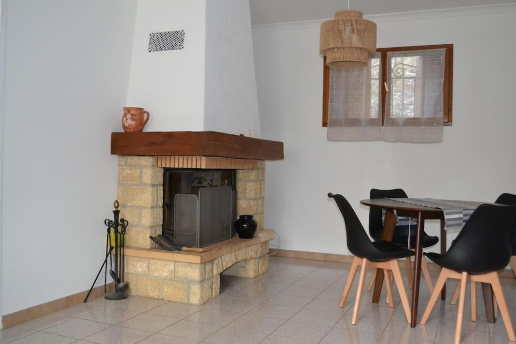 Maison au cœur des Cévennes Méridionales Saint-André-de-Majencoules Exterior foto